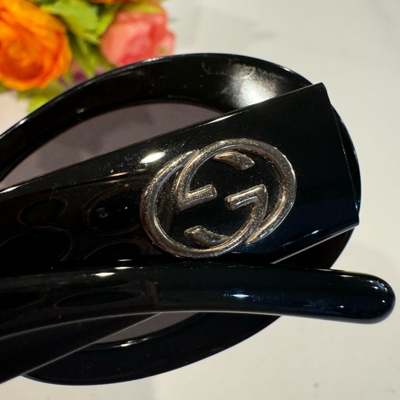 Authentic Gucci sunglasses - Picture 4 of 8